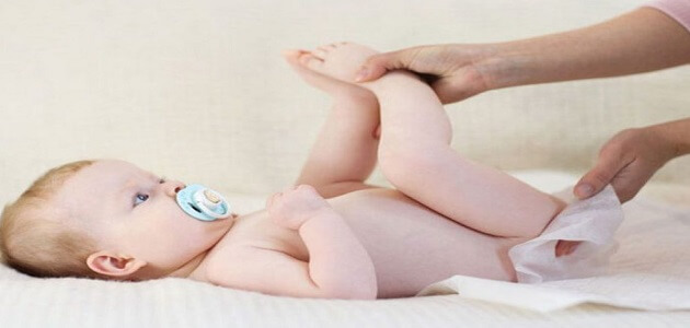 أسباب الإسهال عند الأطفال حديثي الولادة وعلاجه