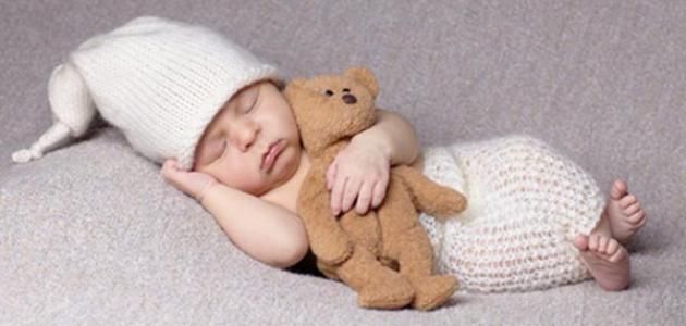 متى يمكن تنظيم نوم الرضيع